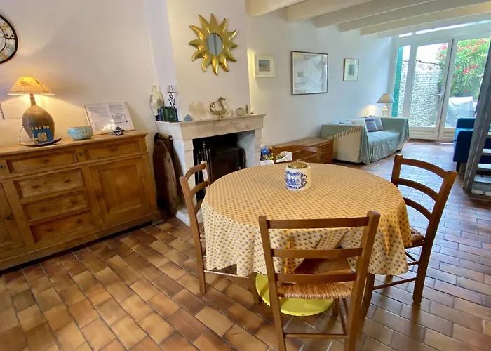 House Rétaise With Garden Close To The Sea La Couarde-sur-Mer